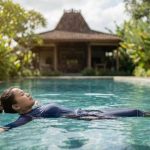 Cara Mengapung di Air